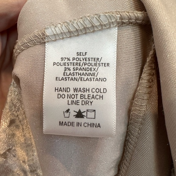 Anthropologie Sunday in Brooklyn Champagne Velvet Flutter Dress Size XS Holiday - Picture 9 of 10